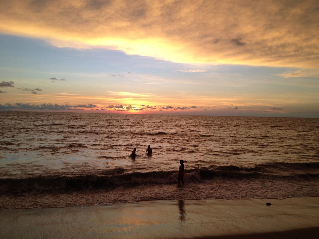 Manik Home Stay Kudapaduwa Buitenkant foto