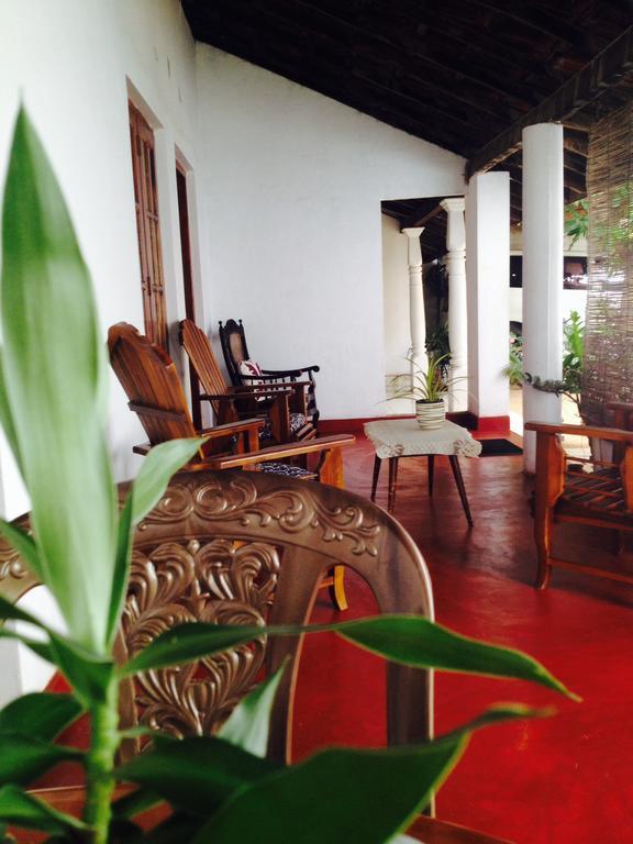Manik Home Stay Kudapaduwa Buitenkant foto