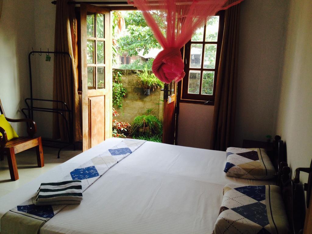 Manik Home Stay Kudapaduwa Buitenkant foto